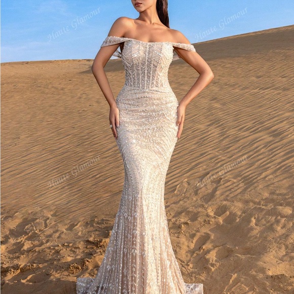 Elegant Off-Shoulder Cream Gown - Picture 1 of 3